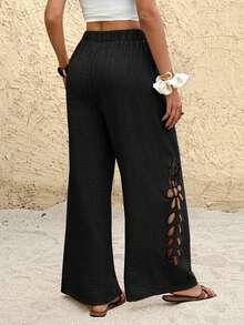 SHEIN Frenchy Quần nữ thời trang đa năng thêu họa tiết khoét lỗ, thích hợp cho kỳ nghỉ. - màu đen - Xem 2