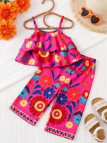 SHEIN Playful Pals 两件套女童碎花宽松吊带背心+裤子，度假风休闲夏季套装。色彩缤纷的碎花吊带背心套装，采用舒适透气的面料，宽松版型设计，适合女孩日常穿着、户外玩耍或家庭聚会。 - 彩色 - 查看 3
