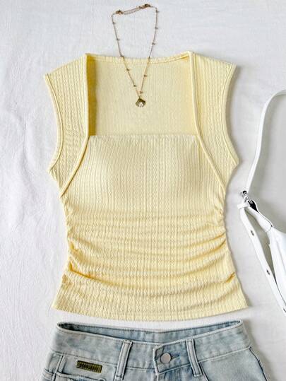 SHEIN Camiseta de tirantes ajustada con textura y pliegues en cuello redondo para adolescentes, color amarillo