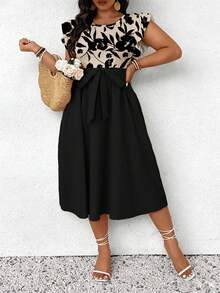 SHEIN Frenchy Đầm cỡ lớn kiểu dáng tối giản với họa tiết hoa và màu sắc tương phản. - Nhiều màu - Xem 5