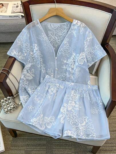 GlowEve CURVE Plus Size Women Embroidered Jacquard Cardigan V-Neck Casual Loose 2-Piece Set