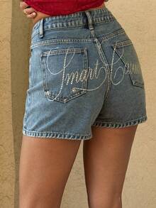 DAZY Quần short denim nữ mùa hè, họa tiết chữ đính đá, có túi. - Rửa trung bình - Xem 3
