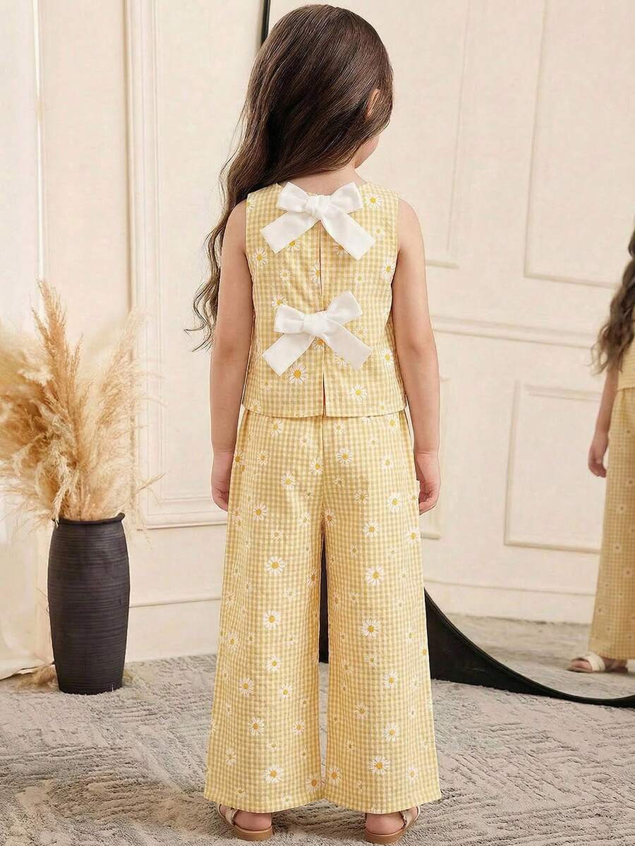 Emery Rose Kids Emery Rose Kids Bộ 2 món áo không tay họa tiết hoa nhí và quần ống rộng thoải mái cho bé gái, bộ đồ hai mảnh cho bé gái, bộ đồ hoa cho bé gái, bộ đồ hai mảnh cho bé gái, bộ đồ hoa cho trẻ em, quần áo trẻ em, bộ váy cho bé gái, quần áo trẻ em kiểu cổ điển, bộ váy cho bé gái, bộ váy in hoa, áo nơ cho bé gái, bộ váy hoa, bộ áo nơ cho bé gái, bộ đồ phối hợp cho bé gái, bộ váy cho bé gái, bộ quần áo bé gái, bộ váy hoa, bộ 2 món áo nơ và váy cho bé gái, bộ đồ chị em gái, áo nơ cho bé gái. - Màu vàng - Xem 1