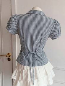 Comfortcana 女士藏蓝色条纹短款泡泡袖单排扣休闲衬衫，夏季服装，夏季上衣 - 藏蓝色 - 查看 2