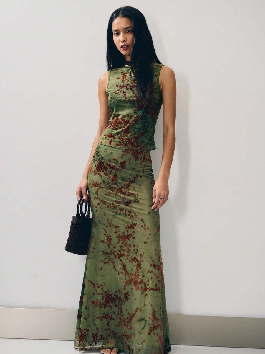 Nöista Nuevo conjunto de dos piezas sin mangas de estilo chino, en verde oscuro con una textura jaspeada, con un corte ajustado y un esquema de color vintage. Adecuado para primavera, verano y principios de otoño, es una sofisticada pieza de estilo chino que combina elegancia y moda. - Burdeos - Ver 1