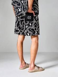 PLAYBOY X SUMWON Quần short dáng suông Bunny AOP với dây rút ở eo, họa tiết mùa hè, thích hợp cho kỳ nghỉ. - màu đen - Xem 4