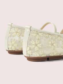CUCCOO DOLLMOD Sepatu Wanita Modis Lucu Manis Ujung Bulat Bordir Bunga Tulisan dengan Model Mary Jane Flats - Aprikot Bunga Pir - View 5