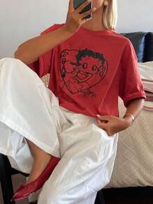 DAZY Áo thun nữ tay ngắn cổ tròn in hình trái tim và nhân vật hoạt hình - Đỏ - Xem 2