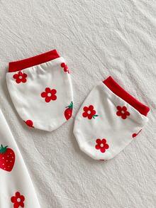 SHEIN Playful Pals 6件套新生女婴信封领圆领短袖草莓毛巾刺绣连体衣+松紧腰草莓印花裤+帽子手套围兜休闲舒适柔软套装，适合夏季外出 - 紅白色 - 查看 8