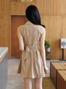 DAZY Vestido mini de primavera y verano con cintura ceñida, cuello de blazer y sin mangas, de moda y versátil para mujeres - Caqui - Ver 2
