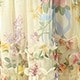 淡黃色