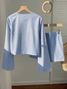 SHEIN EZwear 蓝色条纹休闲长袖系带衬衫和短裤家居服套装 - 藍白色 - 查看 2