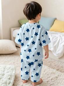 SHEIN Setelan Pakaian Santai Bayi Laki-laki Motif Bintang Lima Kasual, Atasan Lengan Pendek dan Celana, Potongan Longgar, Cocok untuk Musim Panas - MultiWarna - View 2