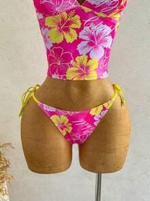 Soleia Women's Floral Print Swimwear Set For Beach Vacation - Multicolor - View 5
