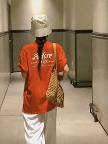 DAZY Áo thun nữ cổ tròn tay ngắn in chữ, kiểu dáng tối giản, đa năng, thời trang. - trái cam - Xem 7