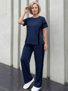 EMERY ROSE Bộ đồ thường ngày dành cho phụ nữ trung niên và cao tuổi, gồm áo tay ngắn cổ tròn màu trơn và quần dài. - Màu xanh hải quân - Xem 4