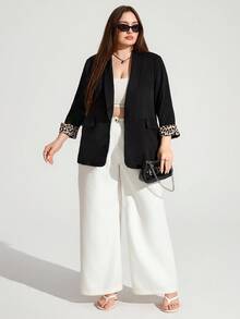Enliva Blazer de leopardo negro de talla grande para mujeres con empalme de puños, elegante atuendo diario para la oficina y el trabajo - Negro - Ver 4