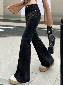 Dazy Tall Jeans de corte elegante y acampanado para mujer - Negro - Ver 5