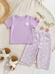 SHEIN Playful Pals 女婴3D立体花卉装饰圆领短袖T恤搭配格子裤休闲日常装 - 淡紫色 - 查看 3
