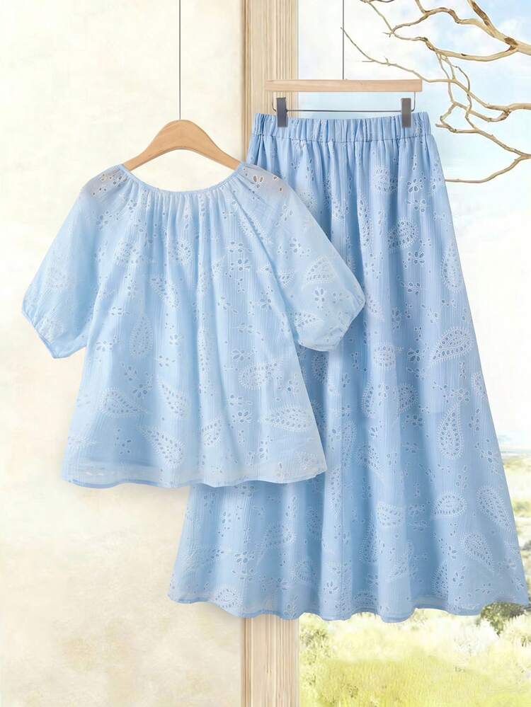 Plus Size Women Embroidered Top And Pleated Skirt Casual 2 Pieces Set