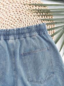 SHEIN Quần short denim bầu có dây rút, kiểu dáng thường ngày, đa năng, thích hợp mặc hàng ngày, mùa hè, lễ hội, đi làm, nghỉ mát, tốt nghiệp, phong cách Y2K, dễ thương, thời trang đường phố, quyến rũ, dự tiệc, đám cưới, thanh lịch, công sở, đi biển, tốt nghiệp, thời trang nữ, quần short denim màu xanh nhạt có dây rút và cạp chun co giãn, thoải mái cho nữ, cạp chun và dây rút điều chỉnh được. - Màu xanh lam - Xem 5