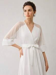 Uhlyne Uhlyne Đầm maxi dáng chữ A màu trắng bằng chiffon satin, cổ chữ V, phối lưới, tay lỡ 3/4, thắt eo, dành cho nữ, kiểu dáng tối giản, thích hợp đi làm và mặc thường ngày. - trắng - Xem 3