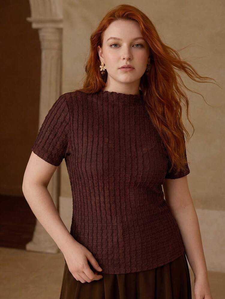 PLUS SIZE WOMEN'S SHORT SLEEVE STAND COLLAR TIGHT FIT JACQUARD KNIT TOP, BROWN