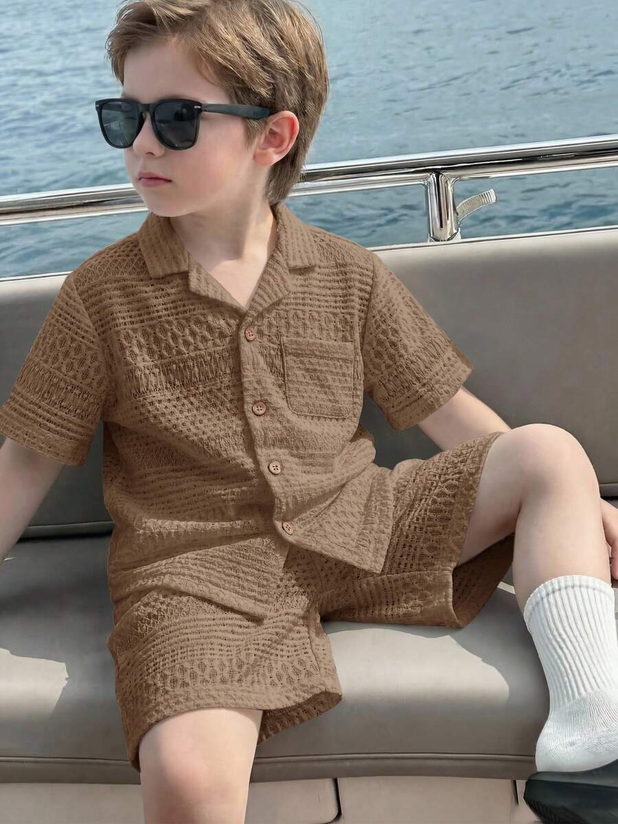 SHEIN Little Byeori 1件小男孩兒童休閒學院風舒適翻領寬鬆白色短袖襯衫,適合上學通勤、日常休閒、開學季、生日派對、聚會、表演、婚禮、洗禮、旅行、運動,適合春夏季 - 卡其色 - 查看 1