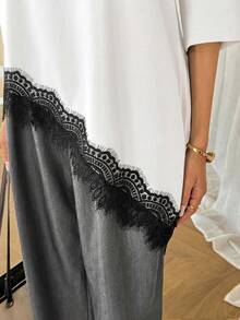 SHEIN LUNE Áo thun nữ dáng suông màu trơn, vạt áo bất đối xứng, phối ren, trang phục cơ bản hàng ngày cho mùa xuân/hè. - Đen và trắng - Xem 7