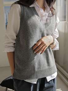 DAZY Solid V-Neck Sweater Vest Without Blouse,Fall Clothes - Grey - View 2