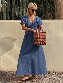 Livesso Vestido de mezclilla para mujer con cuello en V, mangas de pétalos y cintura ceñida - Azul lavado medio - Ver 5