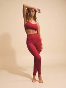 Aralina Bộ áo hai dây và quần legging - Đỏ - Xem 1