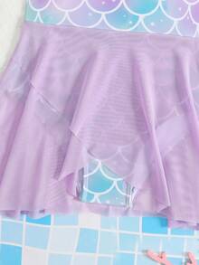 SHEIN Playful Pals 女童鱼鳞印花连体泳衣，网纱荷叶边下摆，简约时尚，速干舒适针织面料，适合游泳池、海滩、冲浪、度假、夏季旅行，随机印花 - 薄荷綠 - 查看 5