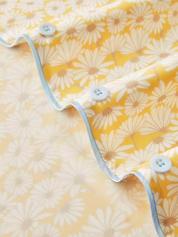 Soft Silky Plus Size Daisy Pajama Set