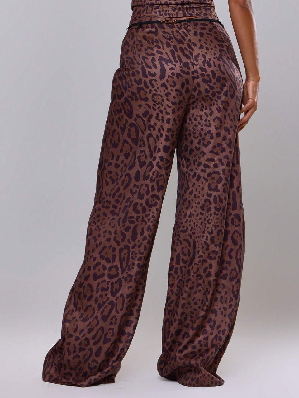 Pantalones de Playa Holgados con Estampado de Leopardo Marrón y Detalle de Cinturón de Cuentas