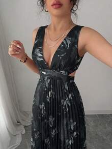 SHEIN Elenzya 无袖系带A字开衩印花优雅浪漫精致连衣裙，适合度假穿着 - 彩色 - 查看 6