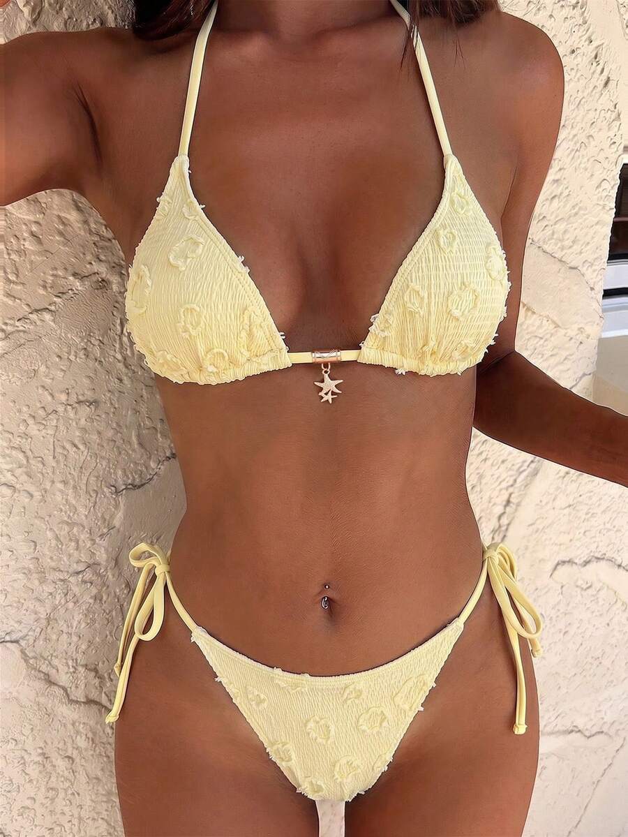 Swim Vcay Bộ bikini Bonvoyette-D màu vàng hè, chất liệu vải jacquard, kiểu dáng tam giác, dây rút, lưng hở, buộc bên hông, mặt dây chuyền hình sao biển kim loại, gợi cảm, thời trang dành cho nữ. - Màu vàng - Xem 1