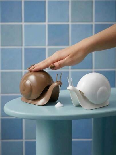 Joivida 1 chai xịt khử trùng tay hình ốc sên hoạt hình, dạng nhấn, đựng riêng từng chai, thích hợp mang theo khi đi du lịch, dùng đựng dầu gội, sữa dưỡng thể.