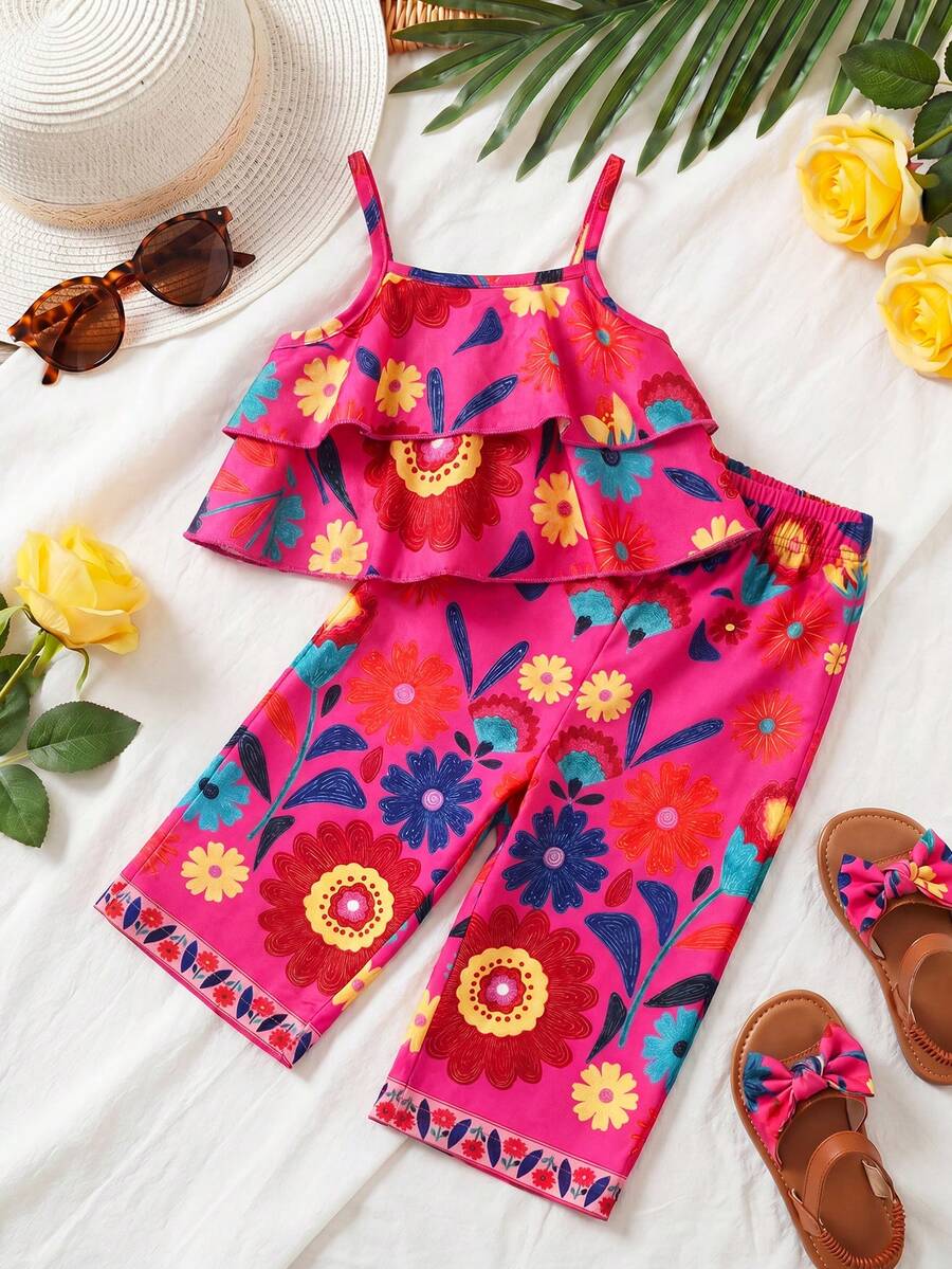 SHEIN Playful Pals 两件套女童碎花宽松吊带背心+裤子，度假风休闲夏季套装。色彩缤纷的碎花吊带背心套装，采用舒适透气的面料，宽松版型设计，适合女孩日常穿着、户外玩耍或家庭聚会。 - 彩色 - 查看 1