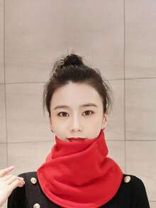 多功能纯色暖色围巾，适合秋冬季女士。柔软舒适防风户外旅行围巾，小围脖款式，适合秋冬季男士。防风保暖户外骑行毛绒围巾，可遮盖颈部和肩部。 - 彩色 - 查看 11
