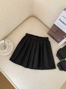 SHEIN Bộ 2 món cho bé gái 0-3 tuổi, kiểu dáng thời trang đường phố, áo hai dây viền cong và chân váy xếp ly, màu đen trắng. - Nhiều màu - Xem 5
