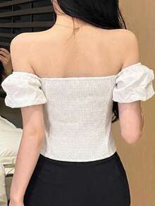 DAZY Blusa elegante de manga corta con volantes y patchwork para mujer, ideal para festivales de música, vacaciones, día del amor, bodas y fiestas, con estilo ajustado y hombros descubiertos, en Y2K - Blanco - Ver 3