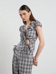 COUREZ 女款 Y2K 格紋短袖前開衩上衣，秋季外出穿搭上衣，可愛女式上衣 - 灰色 - 查看 6