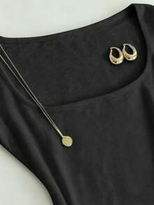 IslaSuriya Classic Square-Neck Pure Black Summer Basic Casual T-Shirt,Fashionable Slim Short-Sleeve Top For Any Occasion,Ideal Gift For Sisters And Mother's Day - Black - View 5