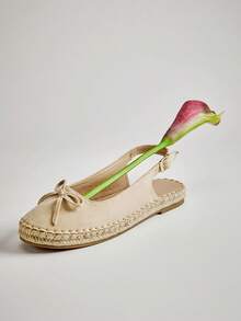SHUZIA Sepatu flat espadrille wanita model tali belakang berbahan suede imitasi dengan detail dasi kupu-kupu yang modis. - Krem - View 5