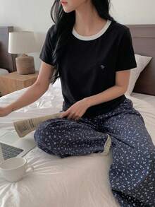 DAZY 2件套女士碎花撞色拼接短袖T恤和直筒长睡裤夏季睡衣套装 - 黑色 - 查看 8