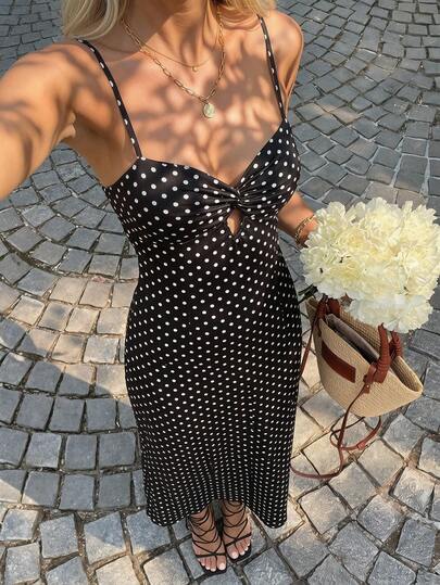 SHEIN EZwear Abito lungo minimalista casual nero con pois, fiocco attorcigliato e dettagli traforati, adatto per l'estate, uso quotidiano, appuntamenti, feste, Natale, Capodanno, Ringraziamento, matrimoni, spiaggia, cerimonie di laurea, elegante, casual, uscite, riserve, pendolarismo, brillante, San Valentino, vacanze, stile Y2K