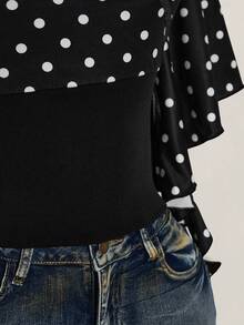 SHEIN ICON 大码女式V领黑白波点荷叶边袖T恤 - 黑與白 - 查看 7