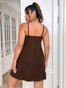 SHEIN EZwear 大码女式夏季休闲度假简约纯色收腰吊带连衣裙 - 巧克力棕 - 查看 2