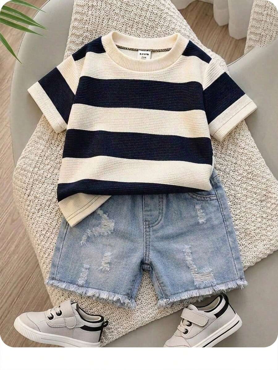 SHEIN Quần short denim rách tua rua, mềm mại, dễ thương cho bé trai, thích hợp cho mùa hè. - Rửa nhẹ - Xem 1